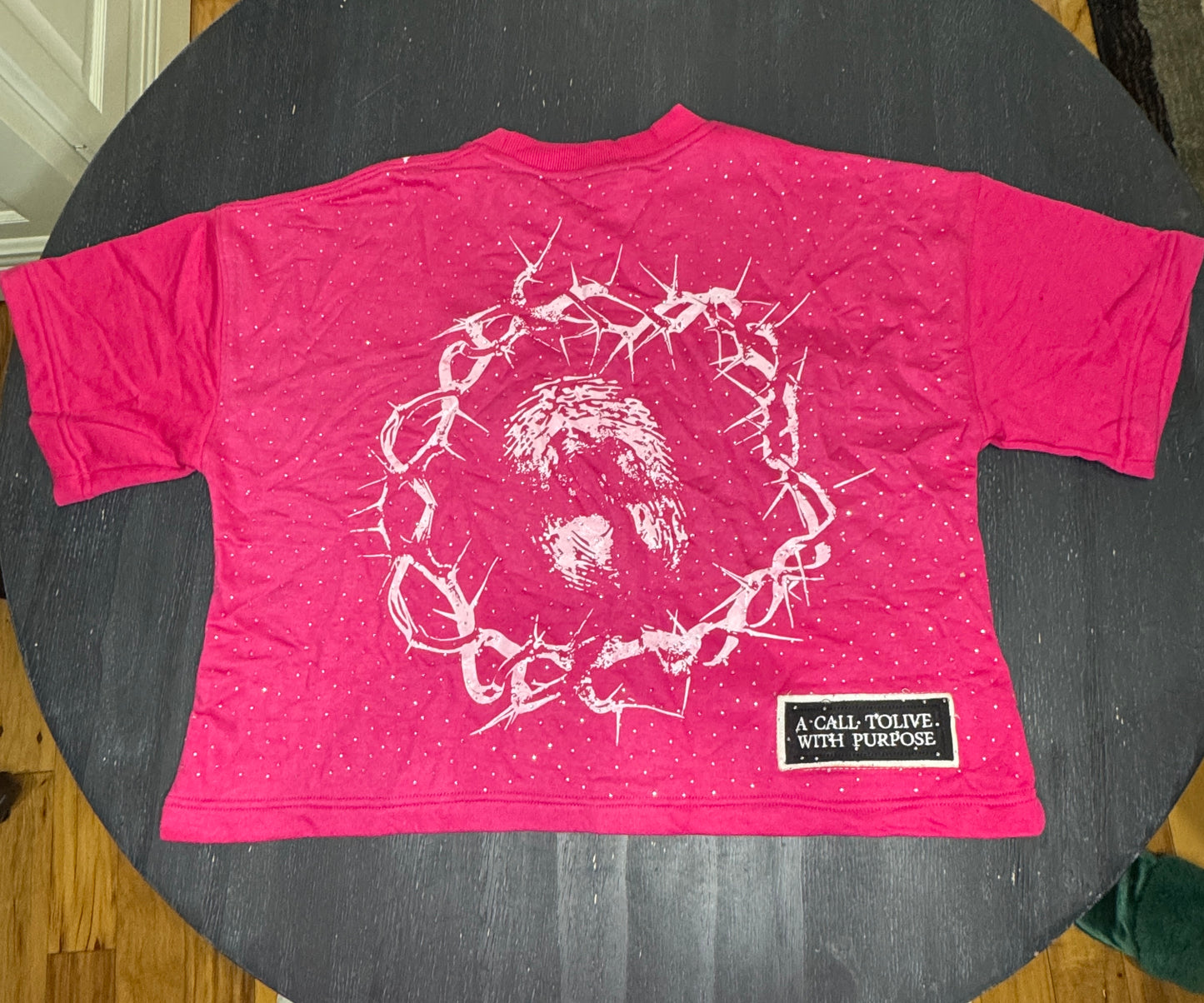 "Heaven Sent" Cropped Graphic Tee (PINK)